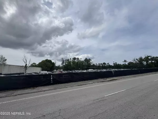 Jacksonville, FL 32257,5515/5517 SHAD RD