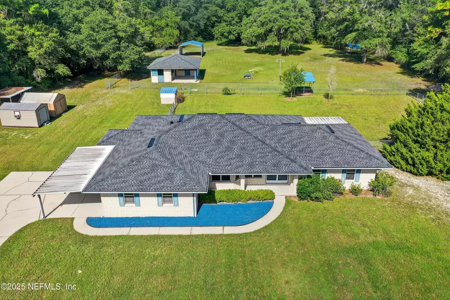 4041 SADDLEHORN TRL, Middleburg, FL 32068