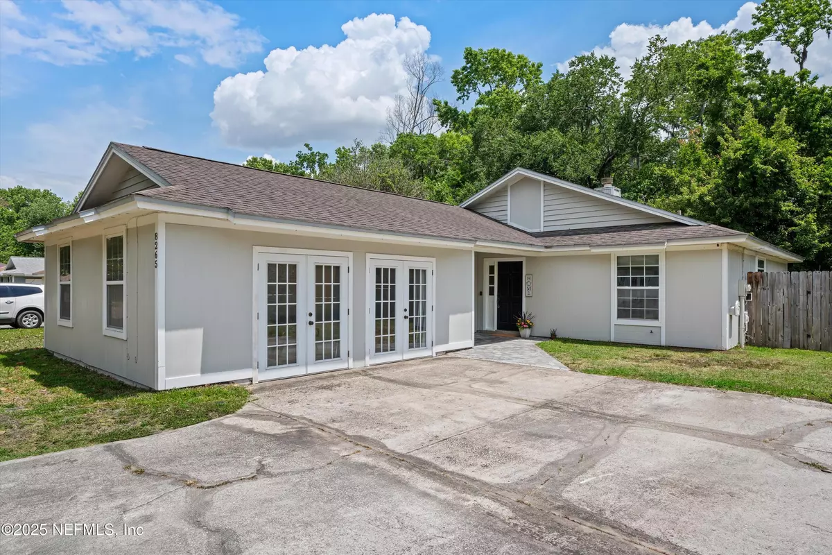 Jacksonville, FL 32217,8265 LAKE WOODBOURNE DR E