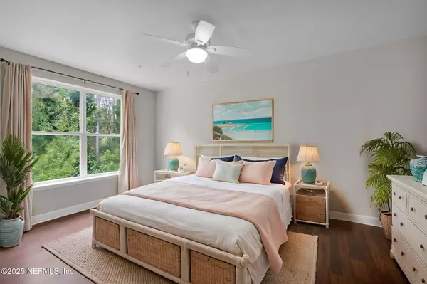 Jacksonville, FL 32216,4480 DEERWOOD LAKE Pkwy #121