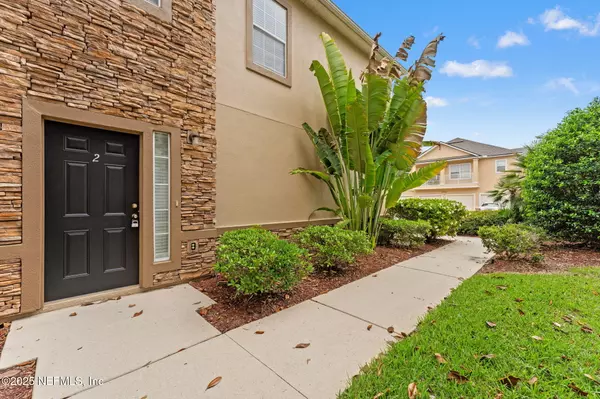 Jacksonville, FL 32256,7151 DEERFOOT POINT CIR #11-2