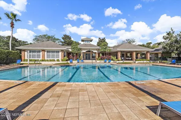 7801 POINT MEADOWS DR #2302, Jacksonville, FL 32256