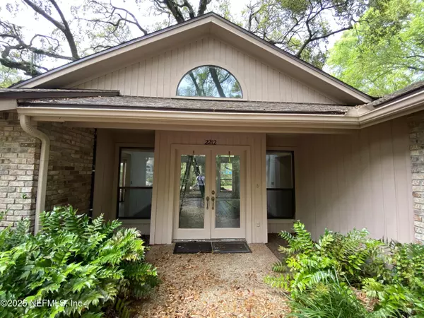 2212 BAREFOOT TRCE, Atlantic Beach, FL 32233