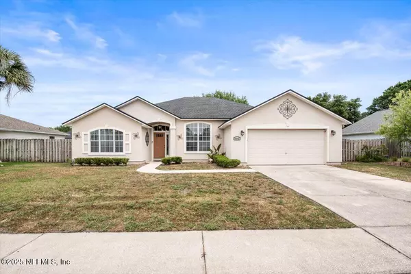 6943 CATFISH LAKE DR, Jacksonville, FL 32222