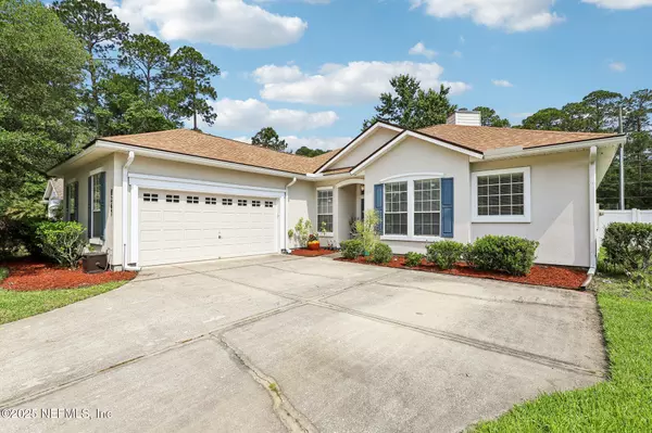 8267 WARLIN DR N,  Jacksonville,  FL 32216
