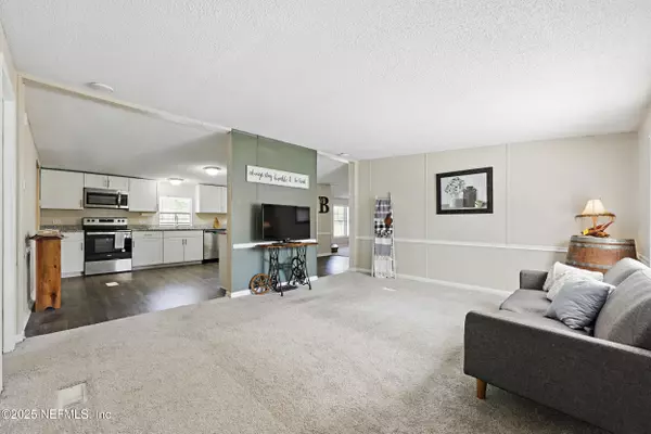 Yulee, FL 32097,75586 JOHNSON LAKE DR