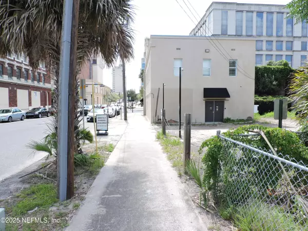 Jacksonville, FL 32202,624 W DUVAL ST