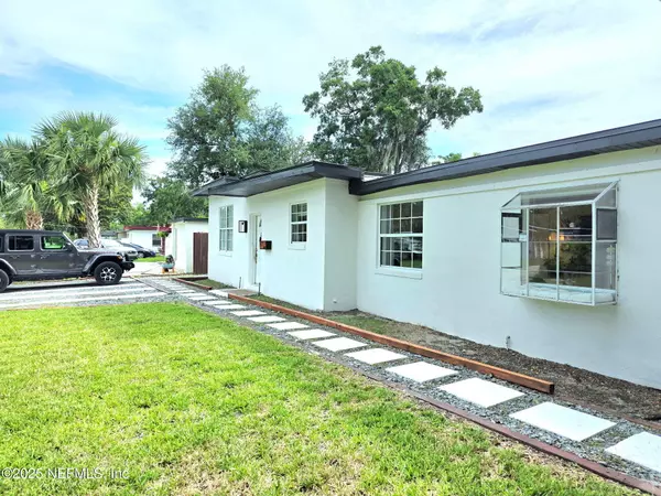 Jacksonville, FL 32217,6160 FORDHAM CIR E