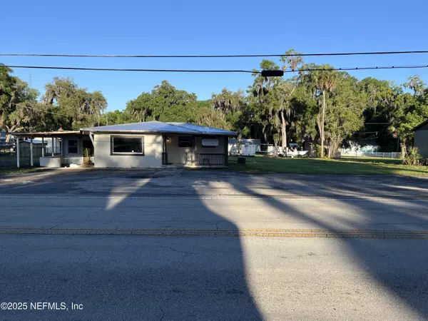 Welaka, FL 32189,673 3RD AVE