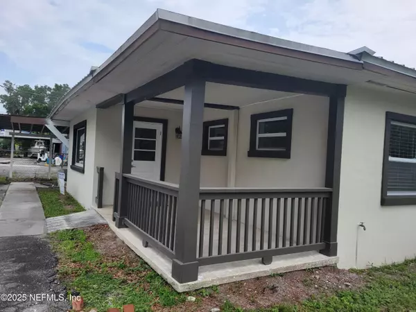 Welaka, FL 32189,673 3RD AVE