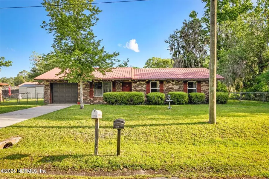 805 PARKWOOD PL, Starke, FL 32091