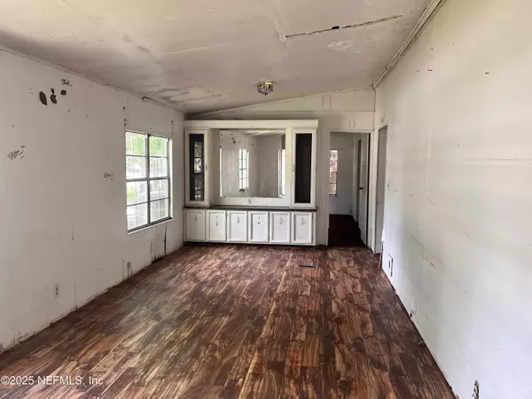 Starke, FL 32091,1120 LARRY ST