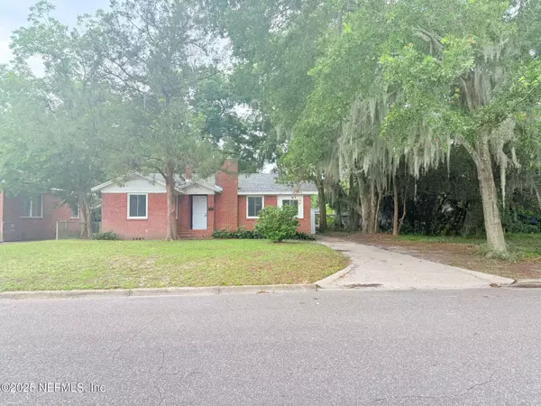 Jacksonville, FL 32208,576 E 59TH ST