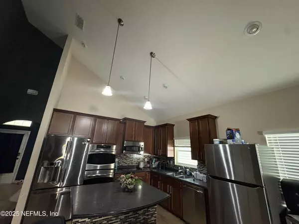 Jacksonville, FL 32218,16175 TISONS BLUFF RD