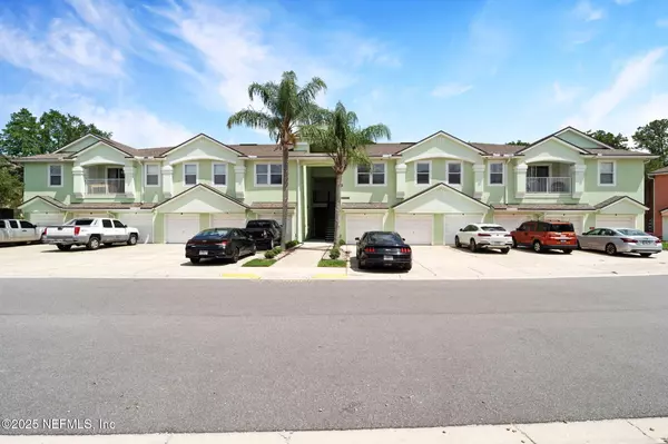 Jacksonville, FL 32224,13856 HERONS LANDING WAY #11-7