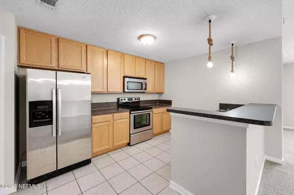 Jacksonville, FL 32224,13856 HERONS LANDING WAY #11-7