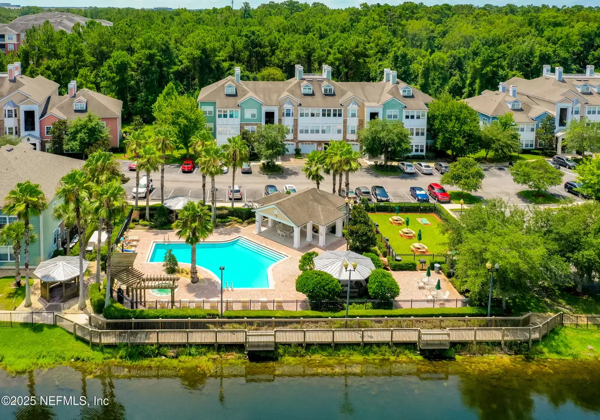 Jacksonville, FL 32216,8550 TOUCHTON RD #2032
