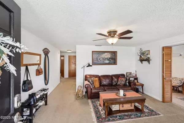 Macclenny, FL 32063,371 FLORIDA AVE E