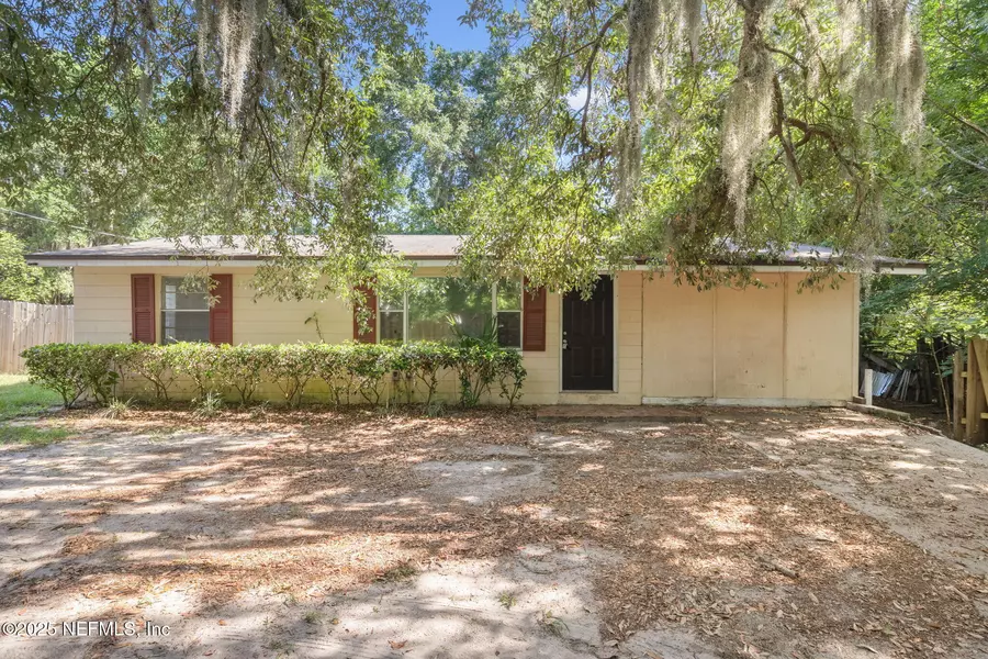 5758 NEWBERG LN, Jacksonville, FL 32244