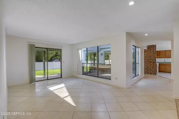 Orange Park, FL 32065,2396 STONEBRIDGE DR
