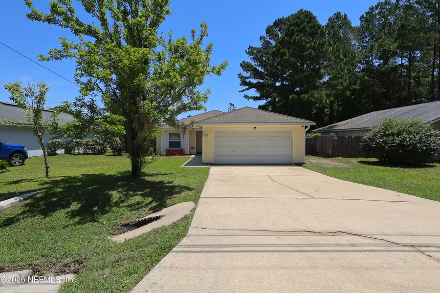 502 VERMONT AVE, Green Cove Springs, FL 32043