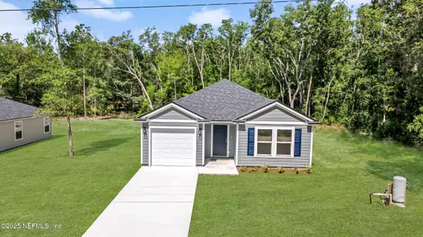 Satsuma, FL 32189,323 RUSTIC RD