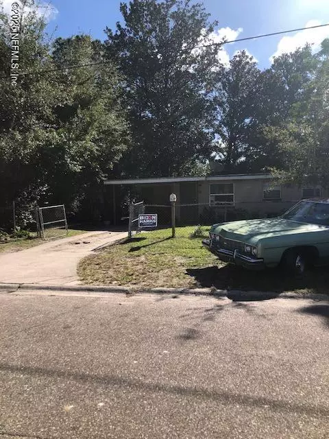 1004 PHEASANT DR, Jacksonville, FL 32218