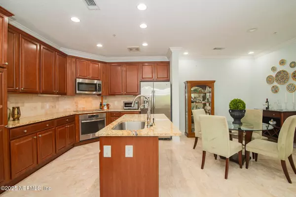 Jacksonville Beach, FL 32250,4300 SOUTH BEACH Pkwy #4306