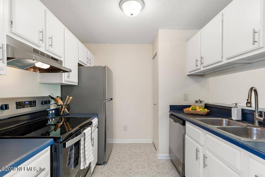 Jacksonville, FL 32223,3270 RICKY DR #1904