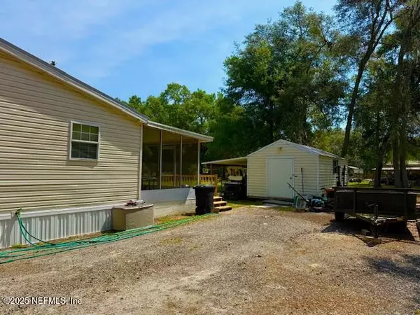 Pomona Park, FL 32181,124 IDLEWOOD ACRES LN