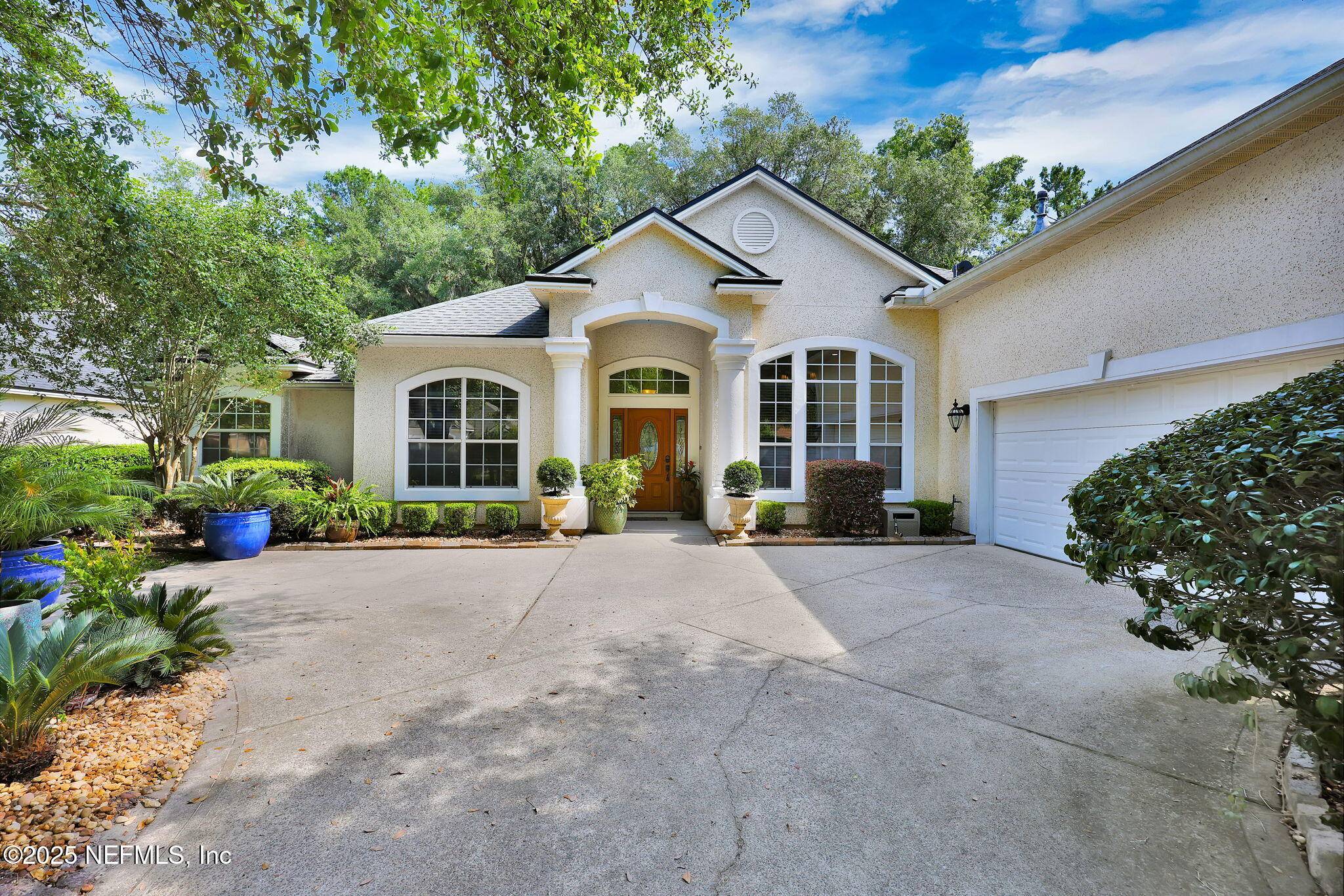 Orange Park, FL 32073,526 OAKMONT DR