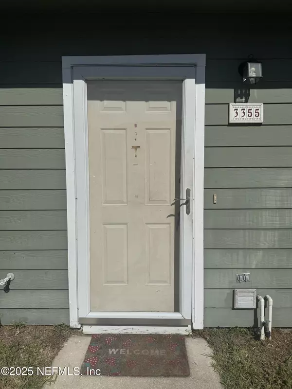 Jacksonville, FL 32223,3355 MANDARIN GLEN DR