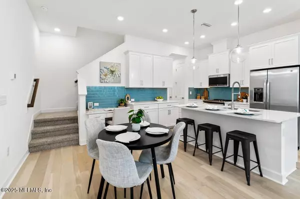 Jacksonville, FL 32256,11454 WHITE CAP CT