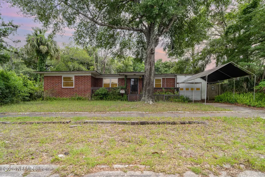 6522 BARKWOOD DR, Jacksonville, FL 32277