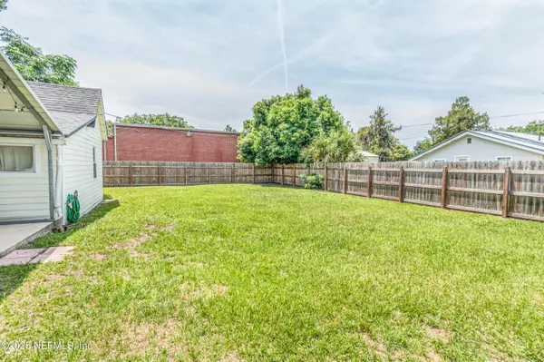 Macclenny, FL 32063,148 N 4TH ST