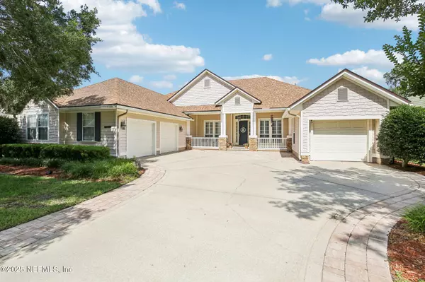 1867 PARADISE MOORINGS BLVD, Middleburg, FL 32068