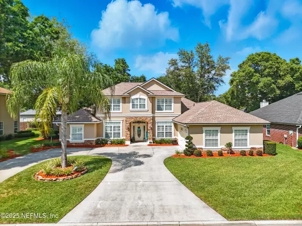 1077 WATERFALL DR, Jacksonville, FL 32225