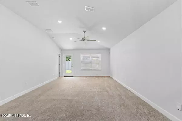 Jacksonville, FL 32219,8088 BELSAY CIR
