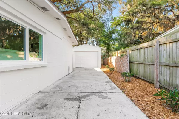 Jacksonville, FL 32233,1129 SEBAGO AVE N