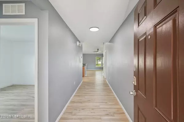 Jacksonville, FL 32244,7464 WESTLAND OAKS DR