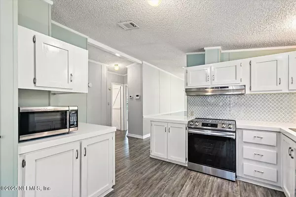 Satsuma, FL 32189,118 FRONTIER DR