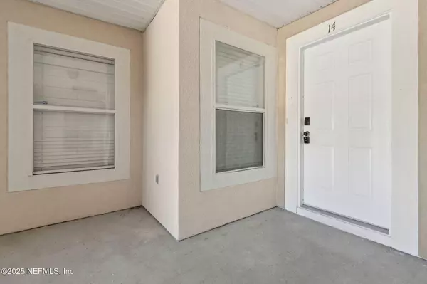 Jacksonville, FL 32210,5101 PLAYPEN DR #14