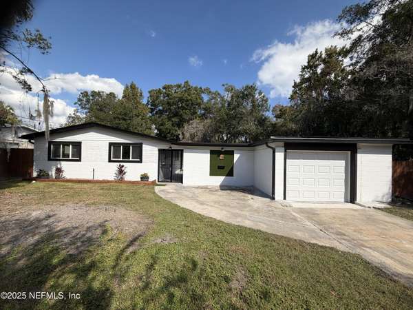 8151 LADOGA AVE, Jacksonville, FL 32217