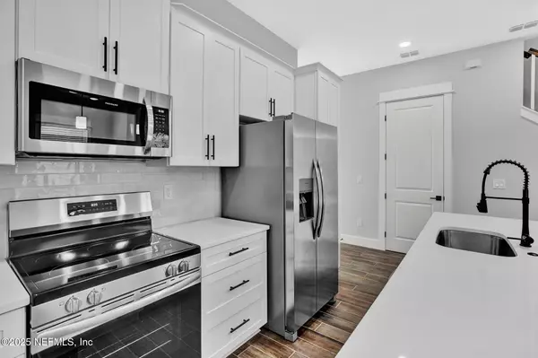 Jacksonville Beach, FL 32250,575 GONZALES AVE