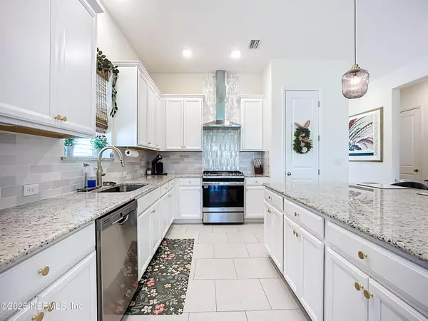Jacksonville, FL 32256,11368 HILLSONG CT