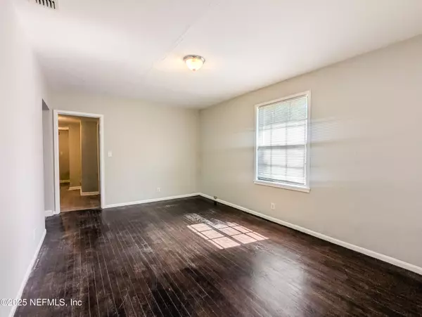 Jacksonville, FL 32207,3763 VALLEY RD