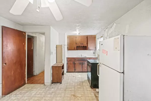 Jacksonville, FL 32206,638 W 17TH ST