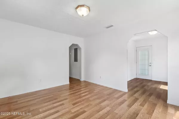 Jacksonville, FL 32208,8949 8TH AVE