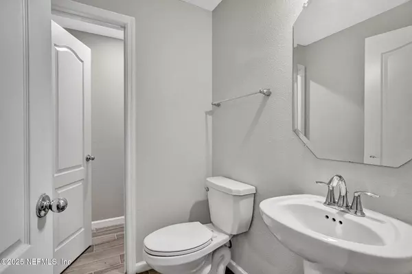 Jacksonville, FL 32211,1573 MATHEWS MANOR DR