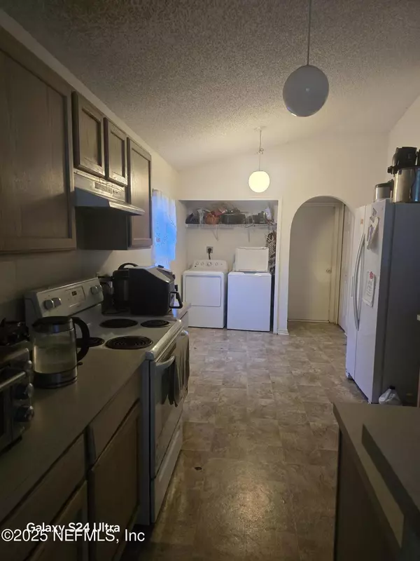 Jacksonville, FL 32218,4396 MARSH HAWK DR S